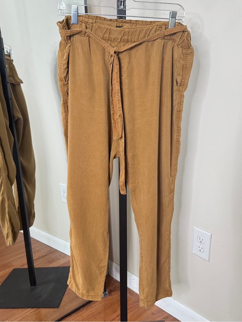 Anthropologie Sanctuary Paper Bag Pants Tan Brown Size M